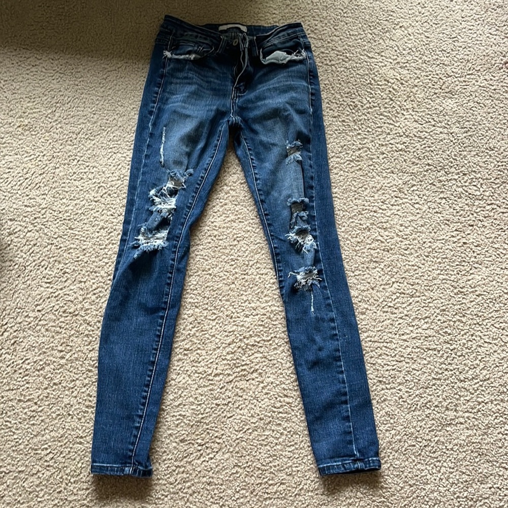 27 Kancan dark ripped jeans